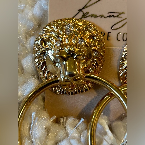 Kenneth Jay Lane Couture Collection Lions Head Door Knocker Clip On Earrings - Picture 12 of 12